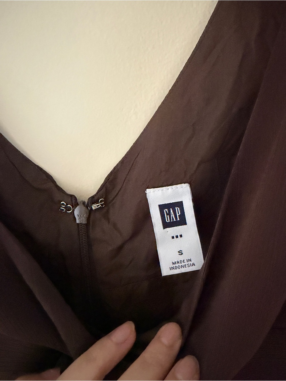 Vintage GAP Brown V-Neck Tie-Front Camisole - Picture 2 of 4